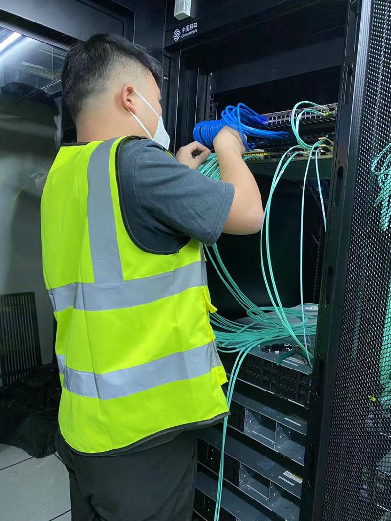 企业官网定制:构建品牌故事的舞台